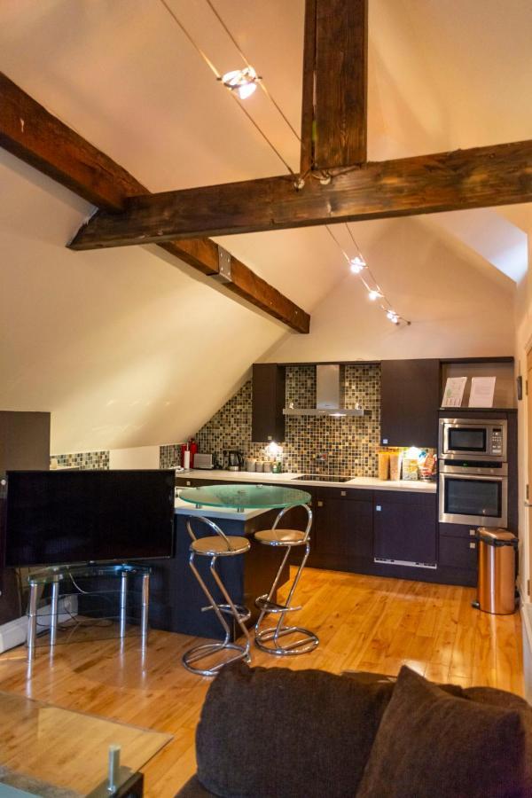 Apartment No.2 - The Old Red King Pub Mcr マンチェスター エクステリア 写真